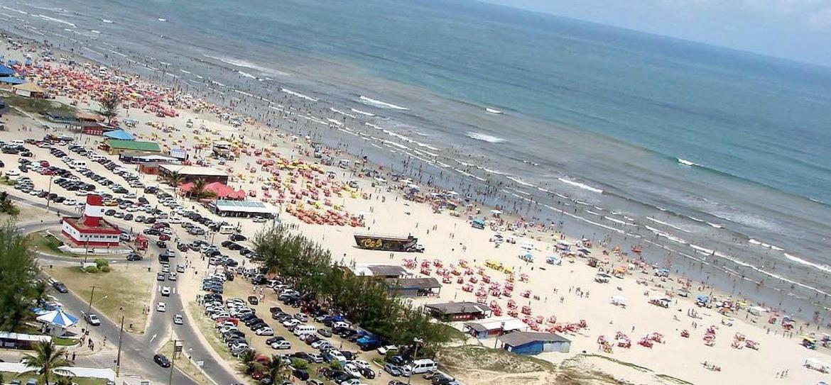 Ilha Comprida-Casa Madeira-Conforto Familiar Экстерьер фото